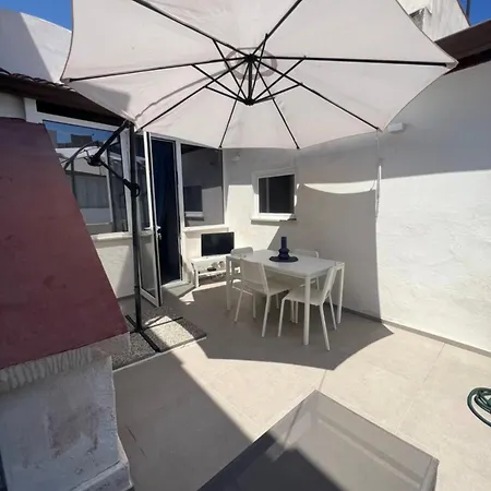 Holiday home Camilla House *