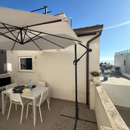 Camilla House - Canneto ליפארי