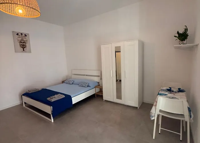 Camilla House - Canneto בית נופש *